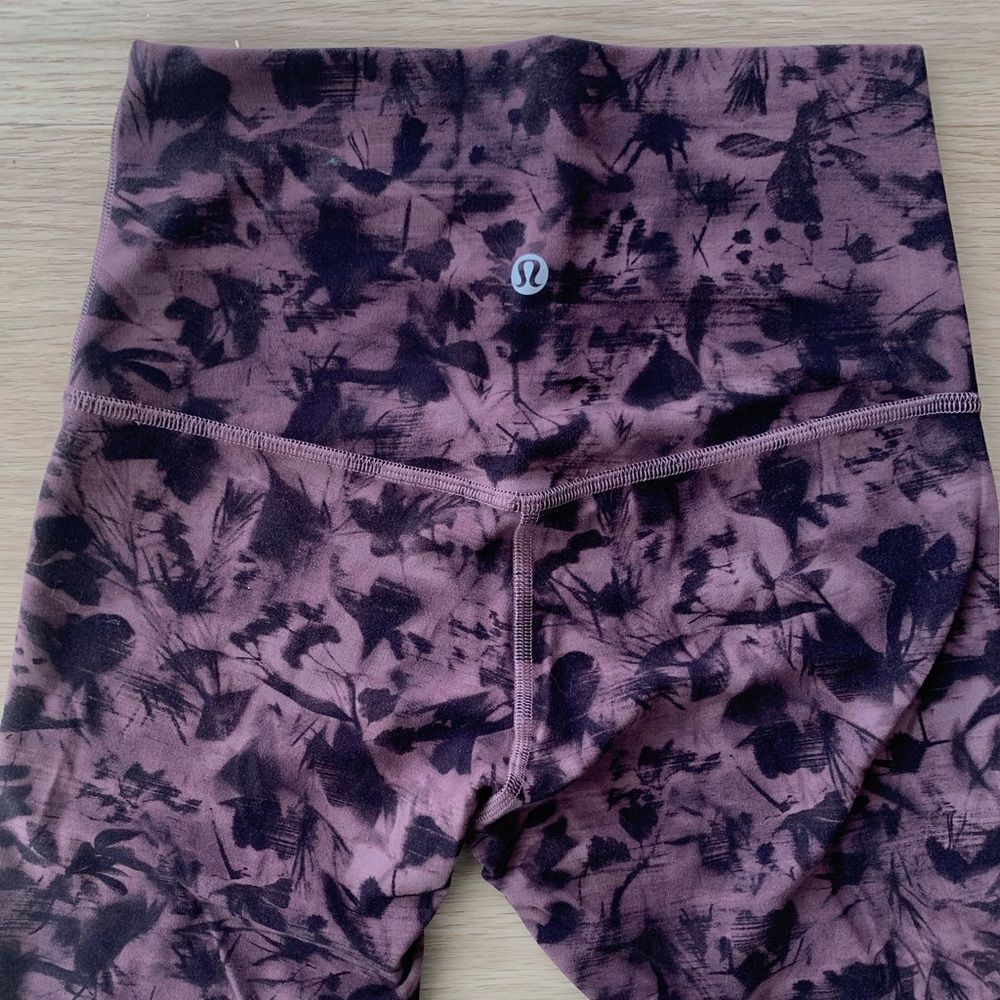 Lululemon Align Crop 21 inch Mini Dusk Floral Antique Bark Black - Picture 9 of 13